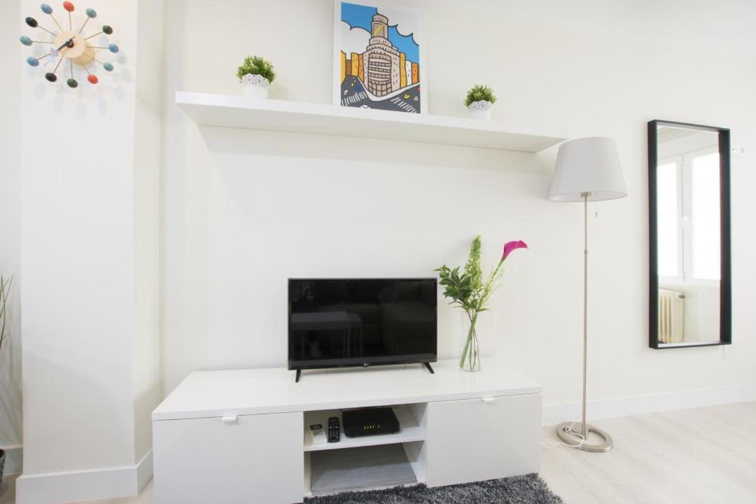 New And Cozy-Studio-Chueca マドリード エクステリア 写真